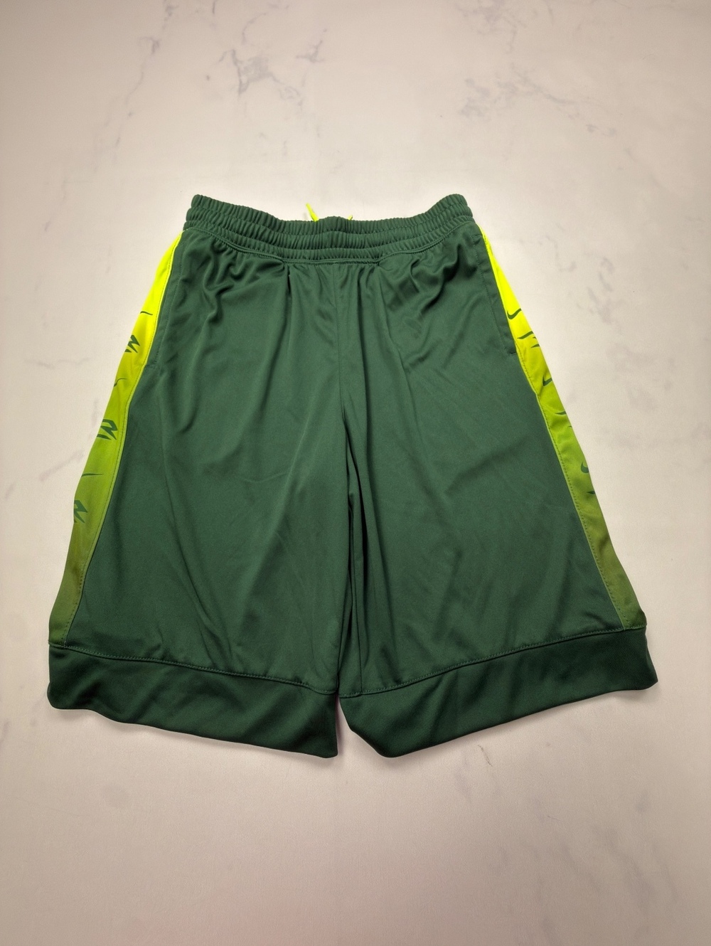 Nike Athletic Shorts Green 2010s Sporty Casual - Boys XL